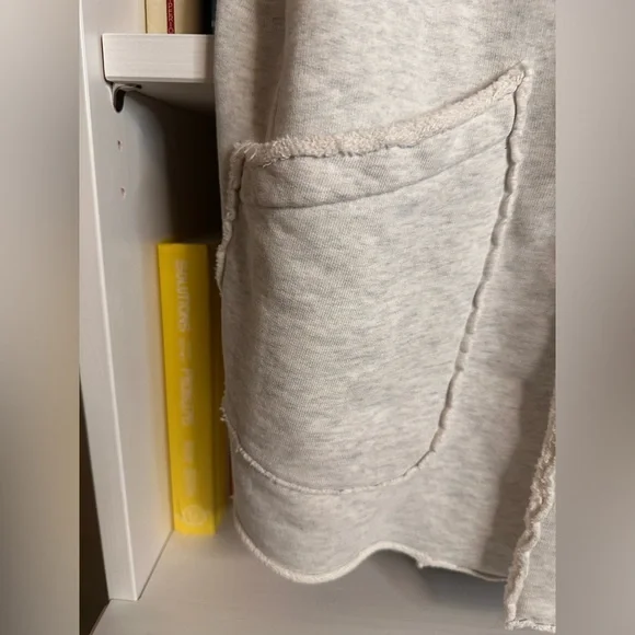 Frank & Eileen Belfast Sweatshirt Peacoat. Size M - Picture 7 of 12